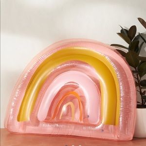 SUNNYLIFE Rainbow Float Away Lie On Floatie